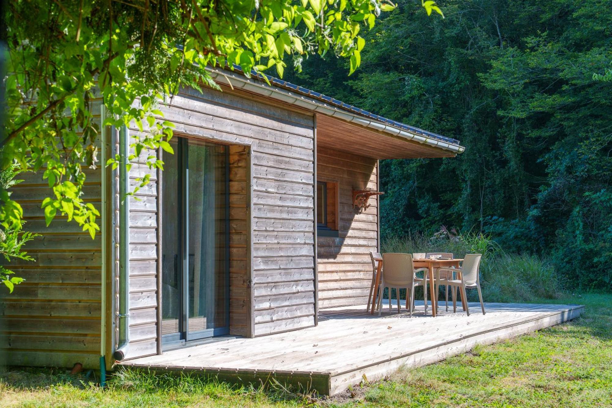 La Cabane Du Pont Du Douet Mazieres-de-Touraine Exterior photo